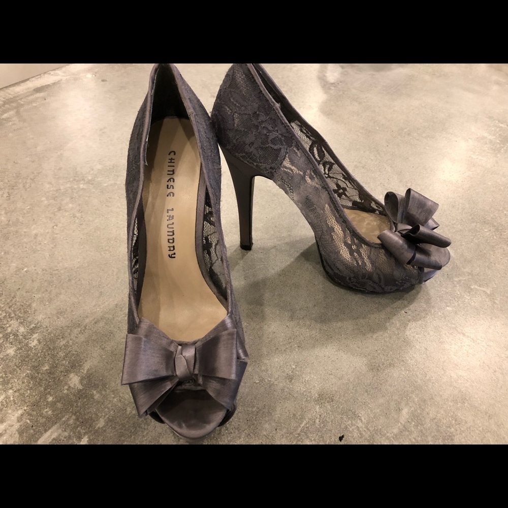 CHINESE LAUNDRY!! Lace peekaboo toe heels!